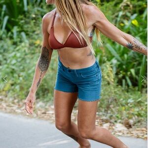 Carve Designs Blue Corduroy Oahu Short 4" size 04